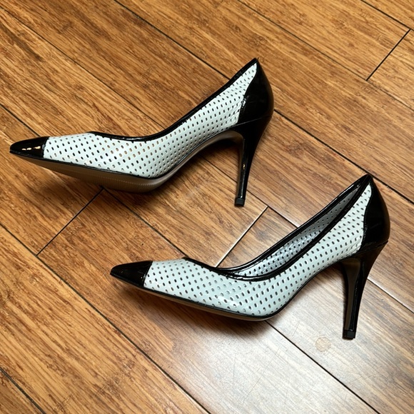 Beautiful black and white Via Spiga pumps - Picture 4 of 6